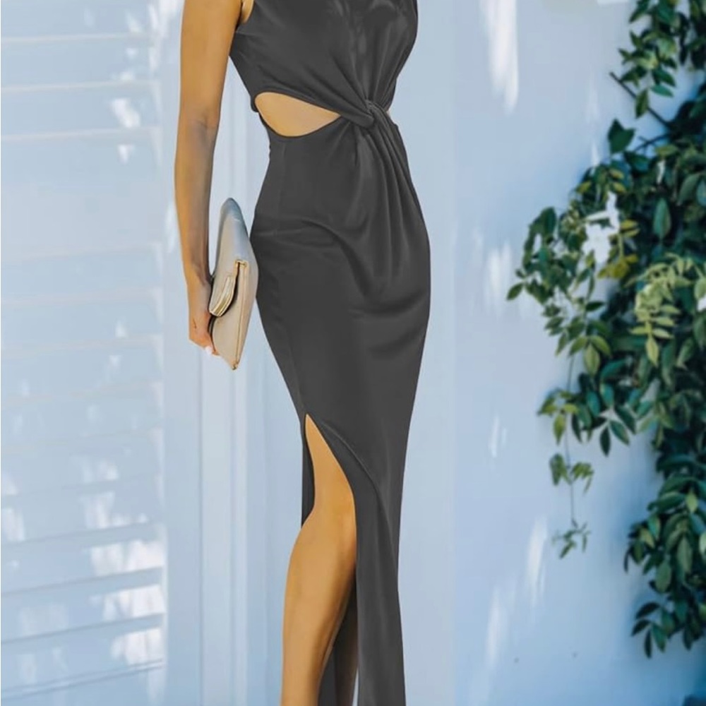 Women Sleeveless Padded Shoulder Sexy Cut Out Dress - Picture 3 of 4
